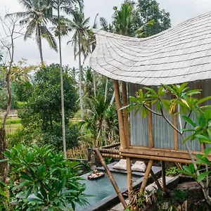 Wadari Retreat Отель Убуд