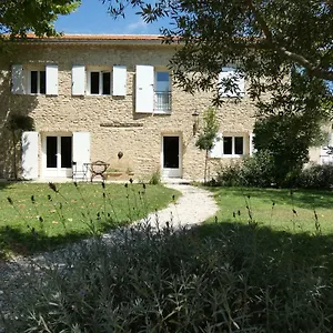 Mas Seraphin 3* LʼIsle-sur-la-Sorgue