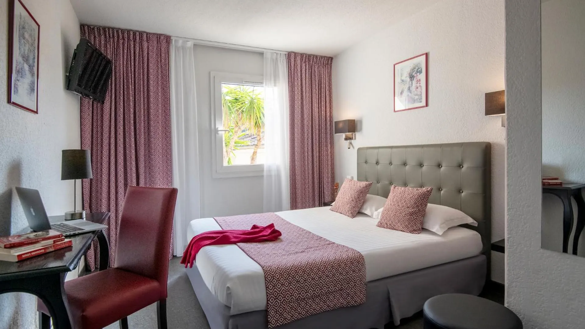Hotel du Forum Carpentras